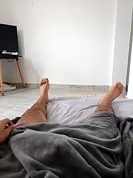 AdrewsRic online show from April 20, 3:37 pm