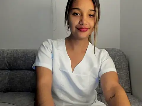 Miss Taniac online show from May 6, 1:47 am
