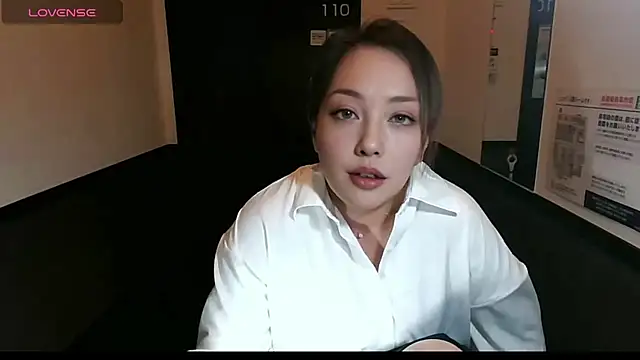 Snapshot of Yuu_jpn chatting on May 16, 8:44 am Yuu jpn online show from May 16, 8:44 am