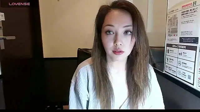 Snapshot of Yuu_jpn chatting on May 22, 10:26 pm Yuu jpn online show from May 22, 10:26 pm