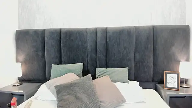 Snapshot of miaa_Lind chatting on June 9, 5:08 am miaa Lind online show from June 9, 5:08 am