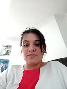 Snapshot of rosemilkbobs chatting on April 24, 7:16 pm rosemilkbobs online show from April 24, 7:16 pm