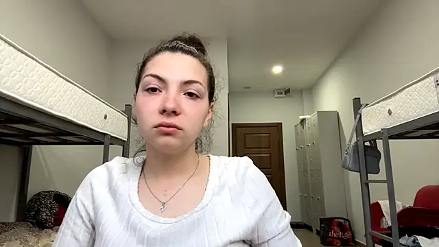 SharieLangan online show from April 16, 4:19 pm