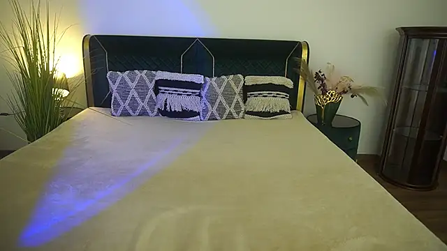 DominikaFire online show from June 17, 5:43 am