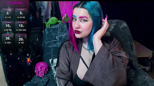 Neon Baddie online show from April 20, 5:26 pm