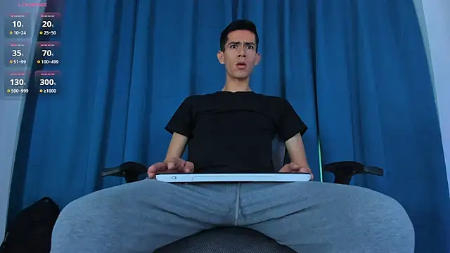 nezonx online show from April 18, 2:32 pm