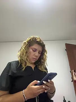 Snapshot of viictoria_moncada chatting on July 3, 1:56 am viictoria moncada online show from July 3, 1:56 am