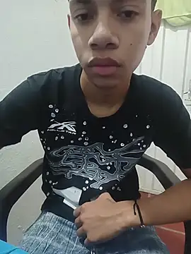 curious straight guy online show from July 14, 12:57 am