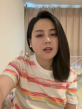Snapshot of orangeoneday chatting on June 11, 2:53 am orangeoneday online show from June 11, 2:53 am
