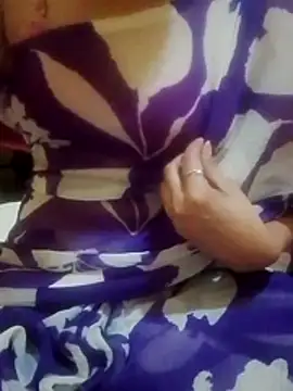 hottsexygirl online show from April 18, 6:34 pm