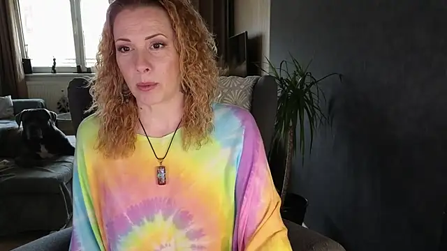 Sharon Red online show from June 3, 3:39 pm