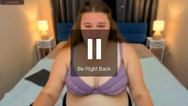 Snapshot of Bella_Blvck chatting on June 28, 2:50 am Bella Blvck online show from June 28, 2:50 am