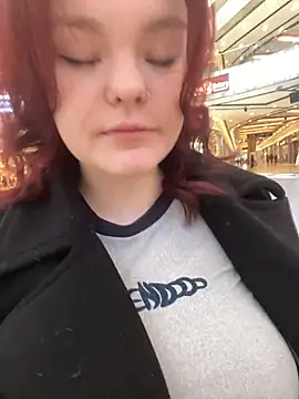 kinky  fox online show from April 17, 11:13 am