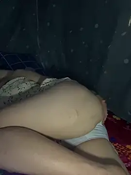 daisy-yeu online show from April 21, 2:37 am