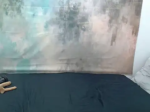 BossyBustyQueen online show from June 2, 5:53 am