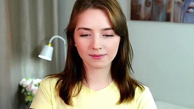 RenateVashaw online show from April 18, 7:45 am