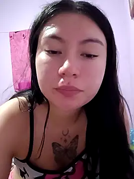 Snapshot of Emiily__Evans chatting on May 9, 2:50 am Emiily Evans online show from May 9, 2:50 am