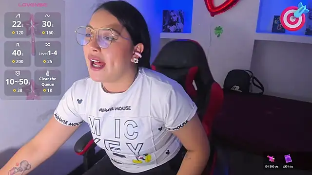 Dakota lee03 online show from April 21, 7:28 pm