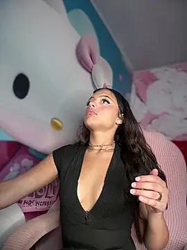 Snapshot of Abby--18 chatting on April 15, 2:35 pm Abby--18 online show from April 15, 2:35 pm