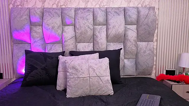 Thaliavegas online show from April 15, 8:53 pm