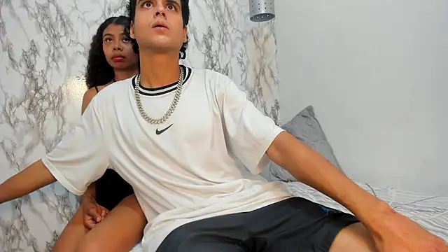 Kratos Kuromiix online show from April 16, 4:46 am