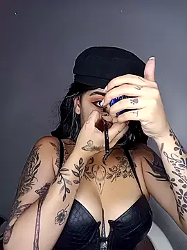 AteneaRockstar04 online show from April 14, 3:23 am