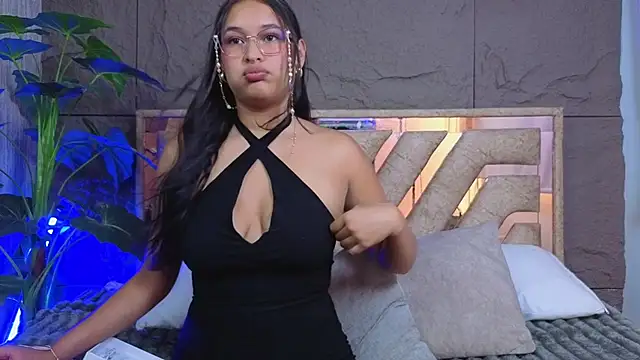Milenka-5 online show from June 2, 7:49 pm