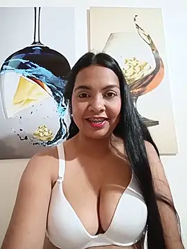 Silvana2927 online show from June 6, 6:29 am