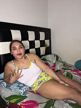 Snapshot of nikki_hots_sex chatting on May 6, 9:42 pm nikki hots sex online show from May 6, 9:42 pm