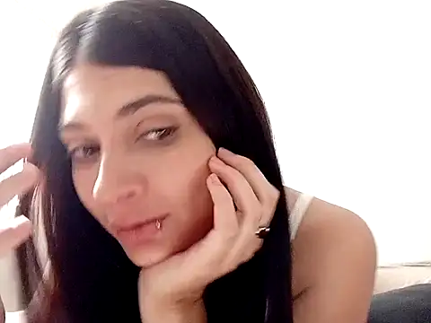 Sassygyrl online show from April 25, 1:41 pm