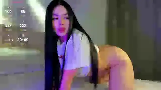 Snapshot of holly444_ chatting on August 7, 3:08 am holly444 online show from August 7, 3:08 am