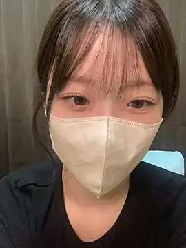 Snapshot of rei_0707 chatting on May 1, 10:31 am rei 0707 online show from May 1, 10:31 am