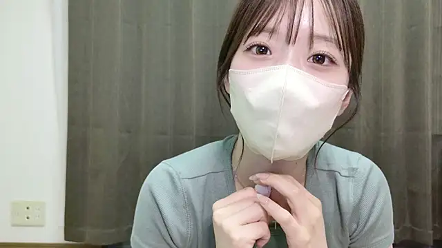 Snapshot of rei_0707 chatting on May 29, 12:14 pm rei 0707 online show from May 29, 12:14 pm