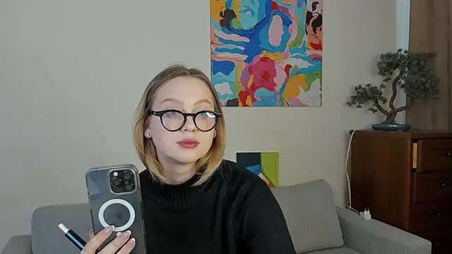 joana beatris online show from May 1, 12:54 pm