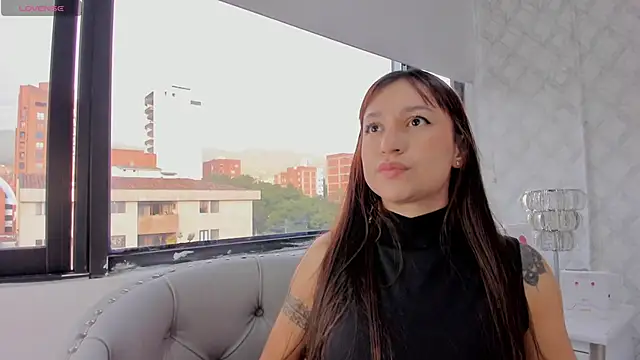Snapshot of katherine_glow chatting on May 22, 11:27 am katherine glow online show from May 22, 11:27 am