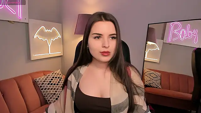 AliceLiador  online show from April 19, 2:49 pm