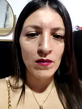 Snapshot of tina_sussy chatting on June 13, 2:04 pm tina sussy online show from June 13, 2:04 pm