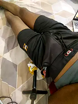 handsomeboyrk online show from April 15, 1:40 pm