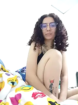 Aura Phone online show from April 20, 4:15 am