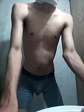 largedickk  online show from April 17, 7:50 pm