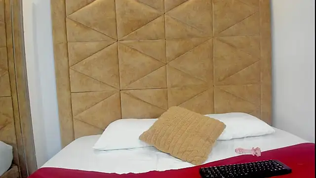 Snapshot of flamin_ chatting on July 3, 11:00 pm flamin online show from July 3, 11:00 pm