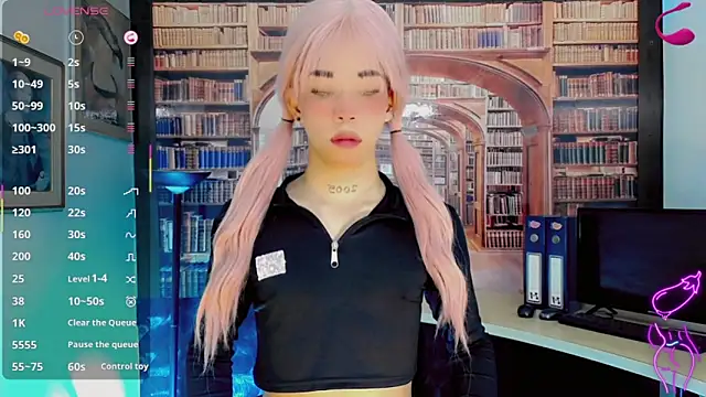 moon sweet- online show from April 19, 3:28 am