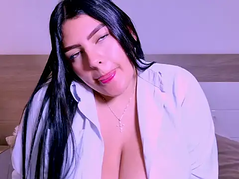 EmaGrey1 online show from April 23, 8:00 pm