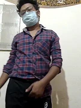Snapshot of hot_boy995 chatting on April 22, 3:53 am hot boy995 online show from April 22, 3:53 am