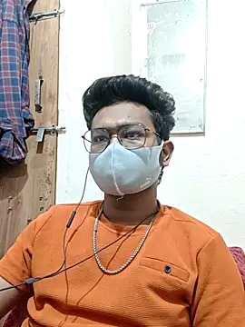 Snapshot of hot_boy995 chatting on May 4, 7:48 am hot boy995 online show from May 4, 7:48 am