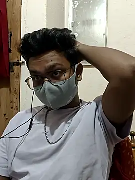 Snapshot of hot_boy995 chatting on May 27, 5:54 pm hot boy995 online show from May 27, 5:54 pm