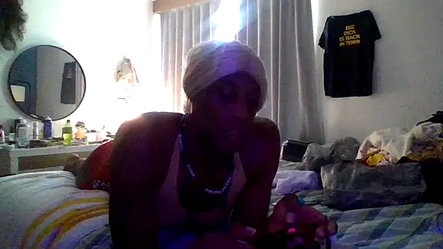 Snapshot of Dicksee_Left chatting on June 7, 8:56 pm Dicksee Left online show from June 7, 8:56 pm