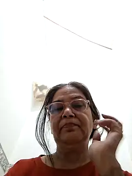 Shalini3456 online show from April 28, 4:17 am