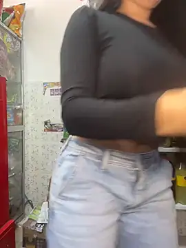 Sara fun online show from April 19, 6:32 pm