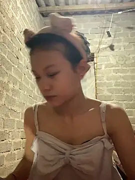 Elysa-x online show from April 18, 9:13 am